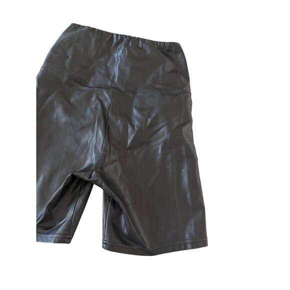 WILFRED FREE Aritzia Leatherette Bike Short Size XS - Picture 2 of 7
